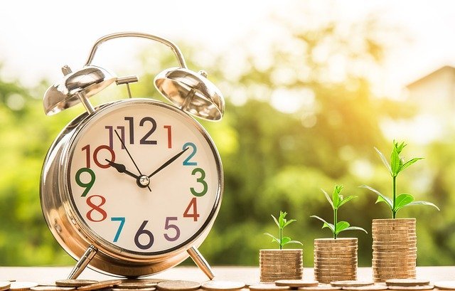 simple_tips_to_find_the_best_cash_advance_loans.jpg