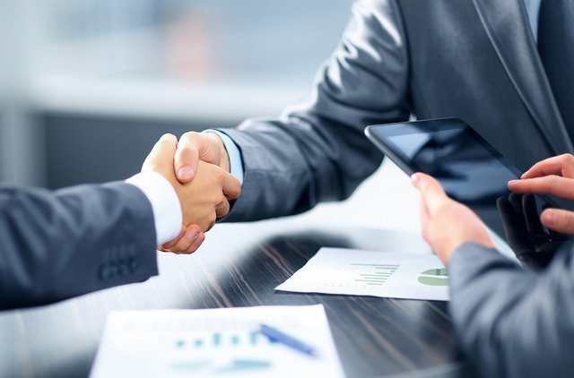 tips_and_tricks_for_using_a_payday_loan.jpg